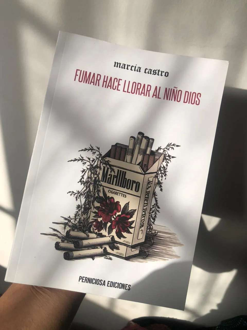 Fumar hace llorar al niño Dios por Marcia Castro