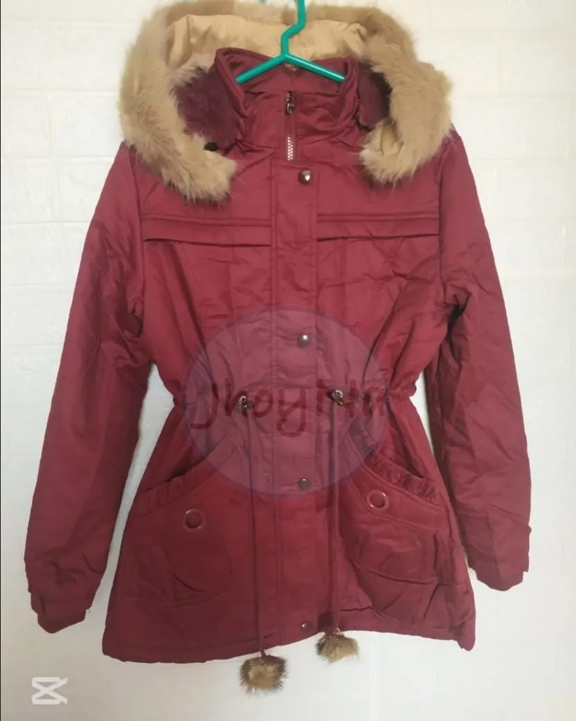 Parkas color vino