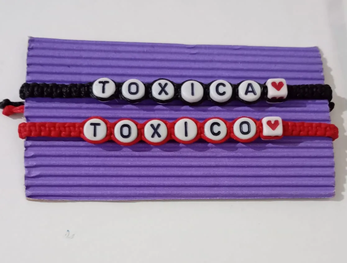 Pulseras de hilo encerado