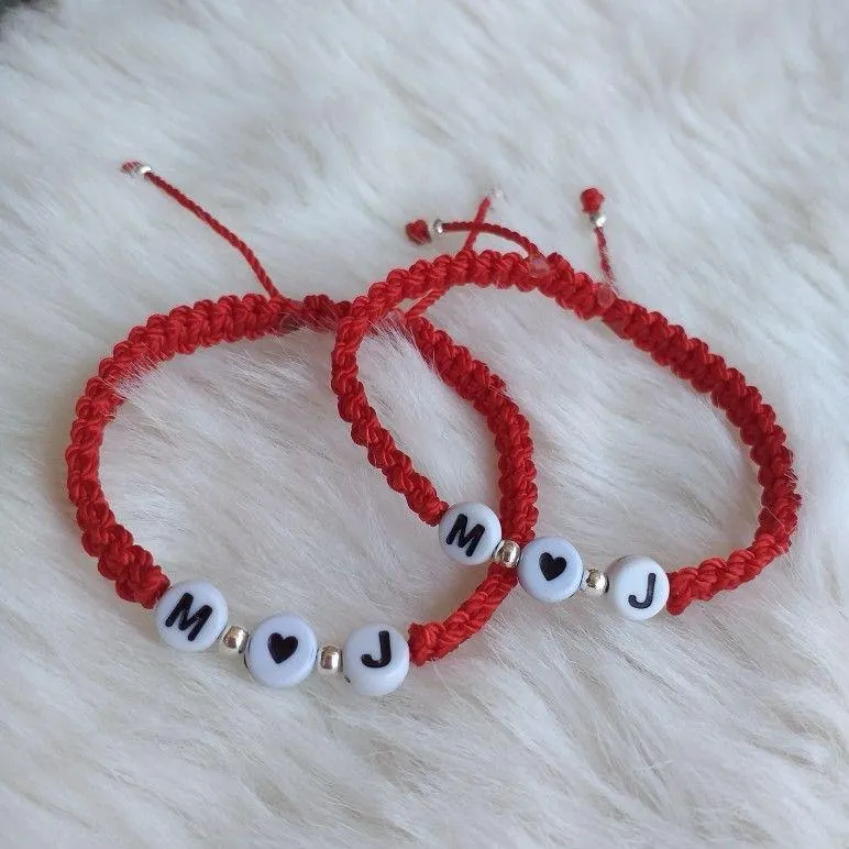 Pulseras con iniciales 