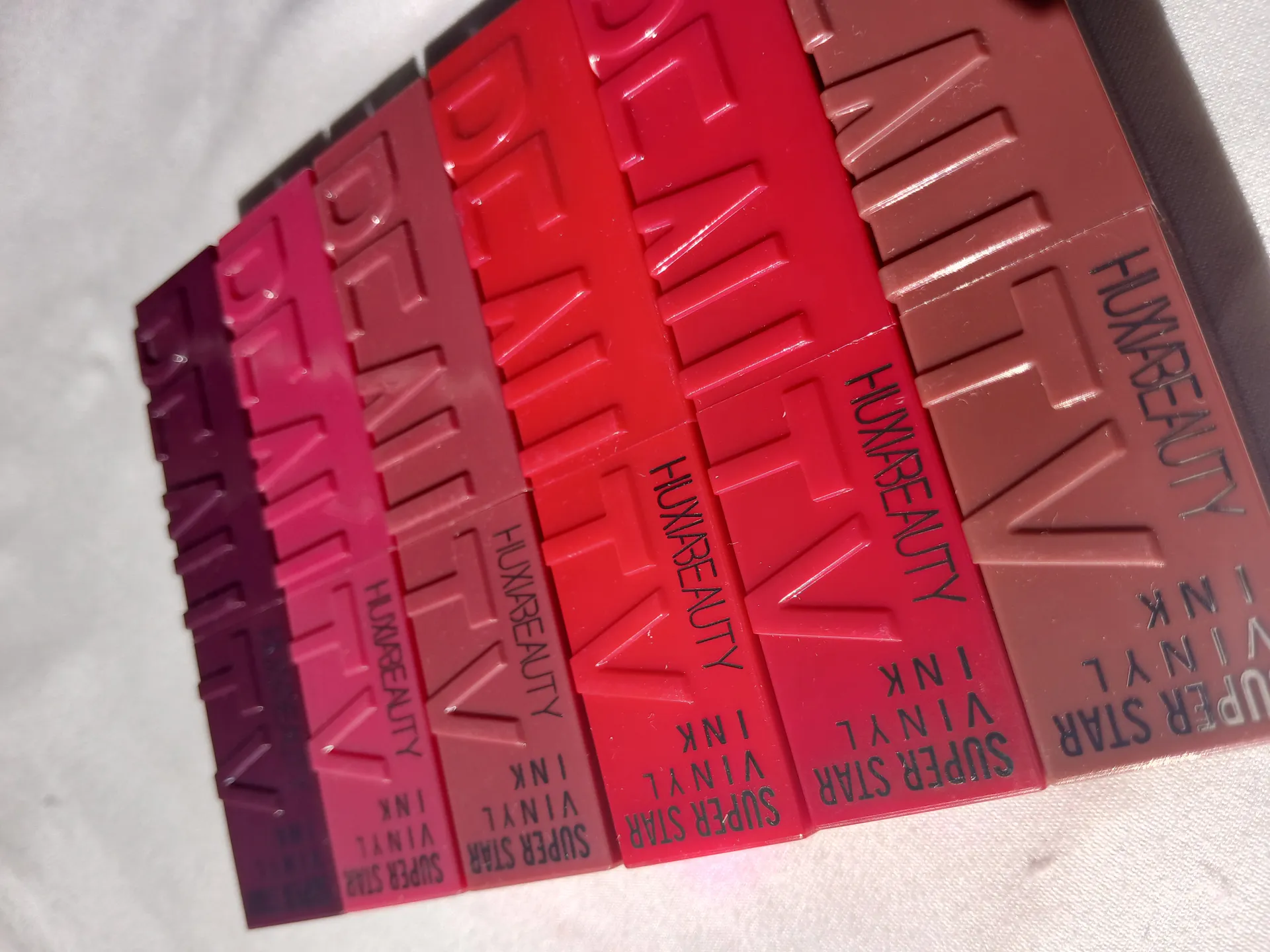 Labial mate
