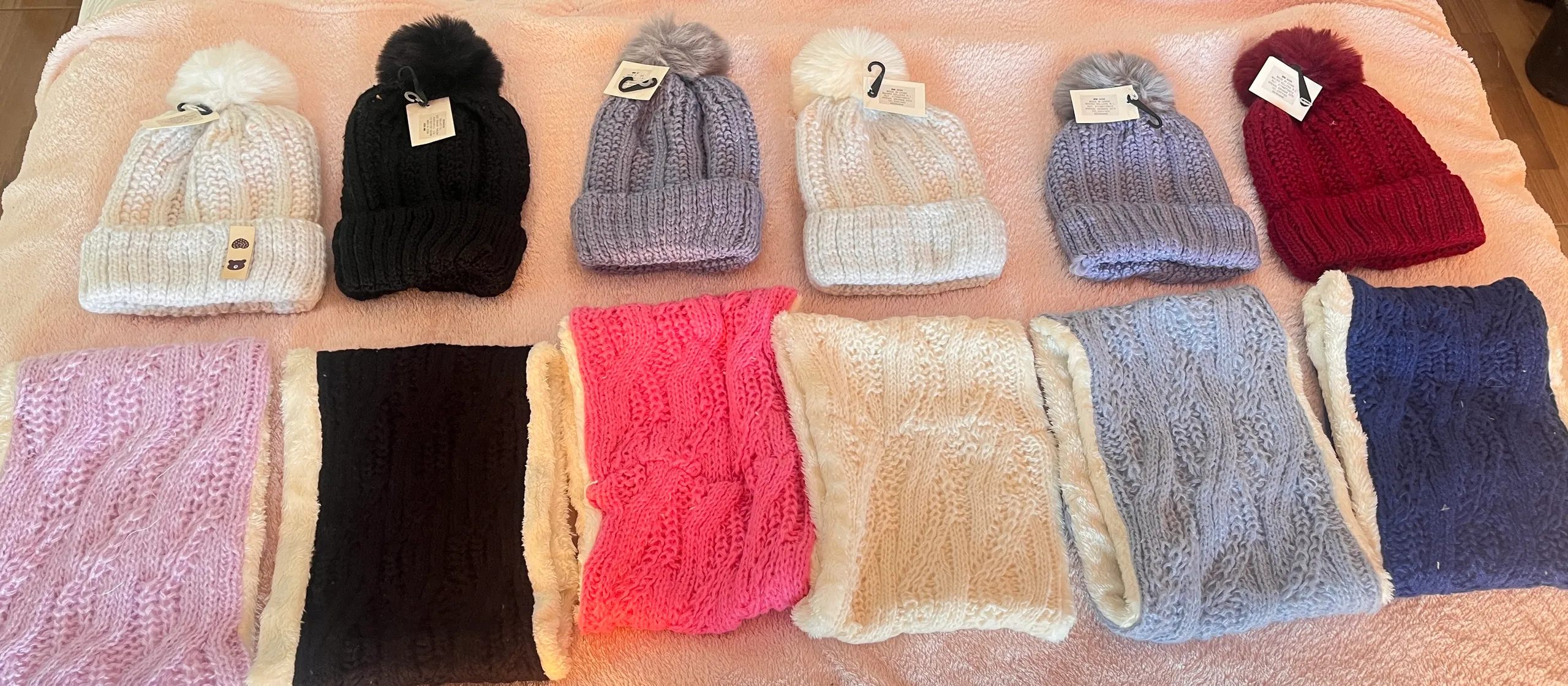 Gorros y cuellitos