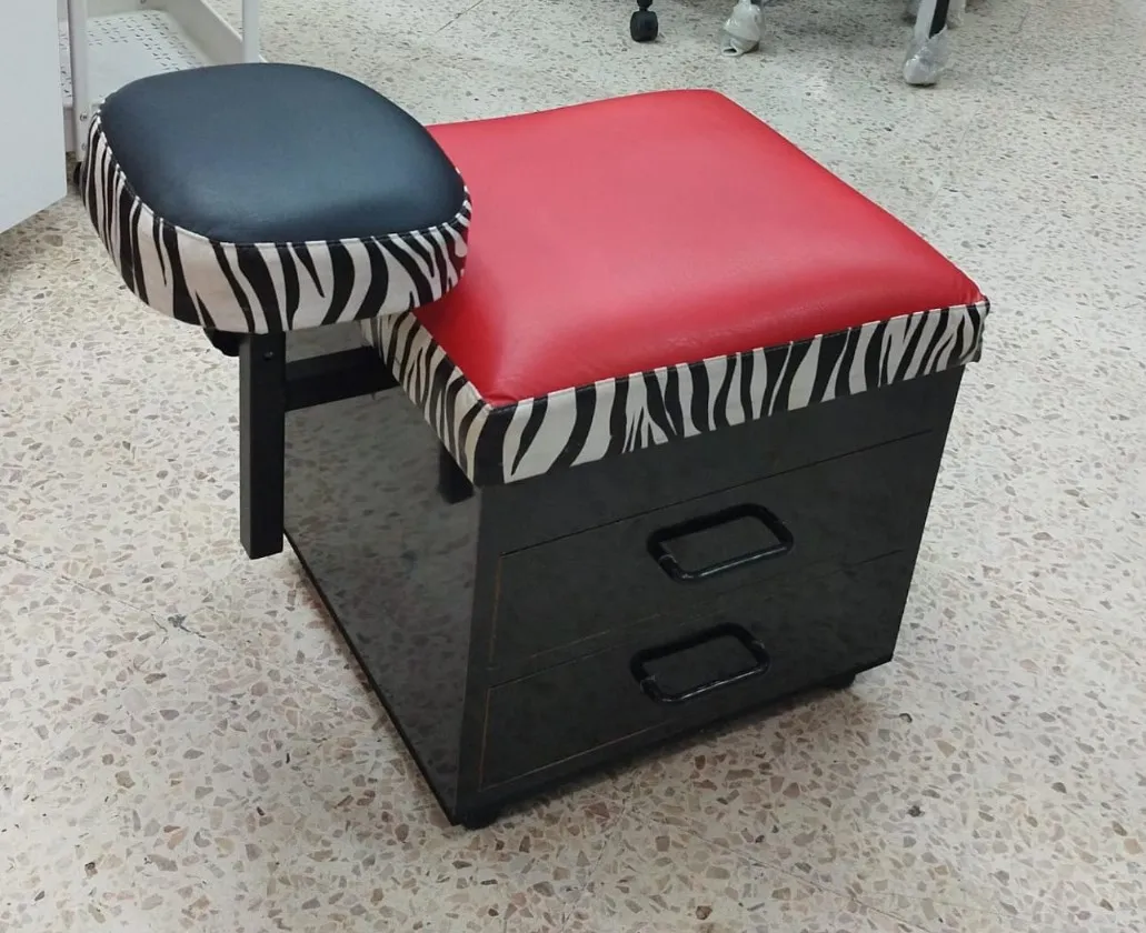 BANCO PEDICURE CEBRADO