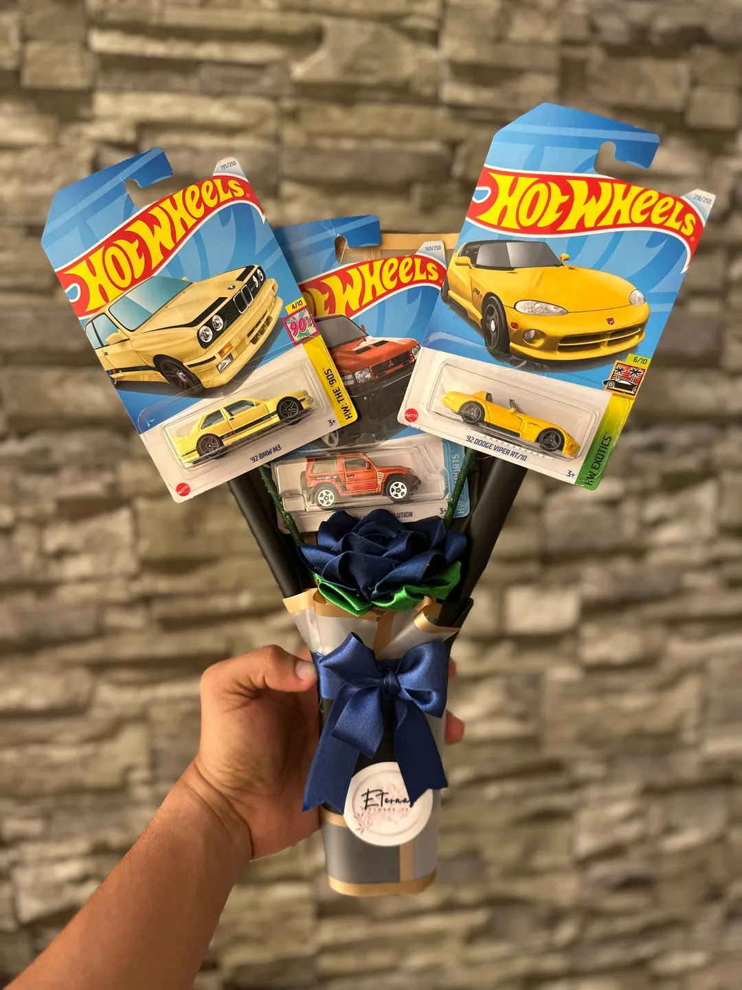 Rosa + HOTWEELS  X3🏎️ 