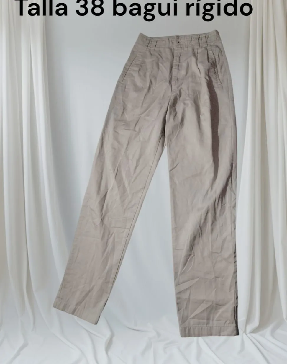 Pantalón beige 